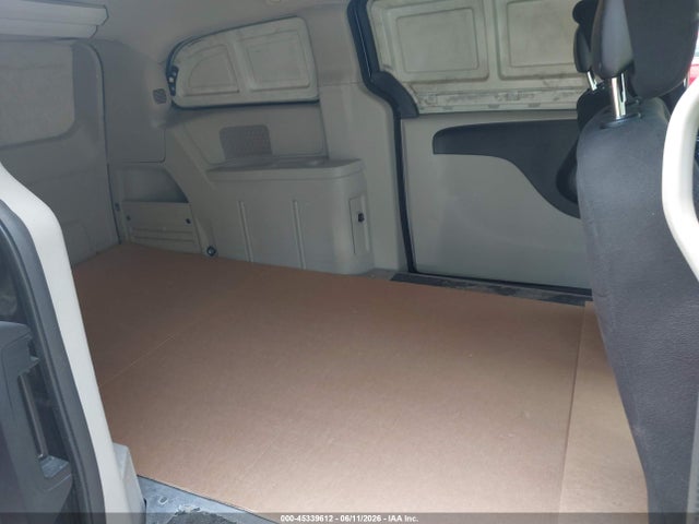 45339612 :رقم المزاد ، 2C4RRGAG5ER467669 vin ، 2014 Ram Cargo Tradesman مزاد بيع
