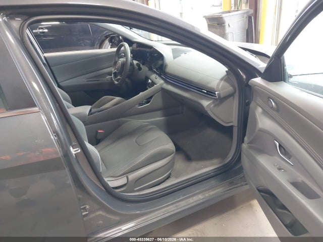 KMHLS4DG7SU001062 Hyundai Elantra Sel Convenience