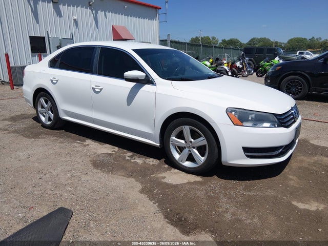 Volkswagen Passat 1.8t Se 2014 1VWBT7A3XEC112020 головне зображення
