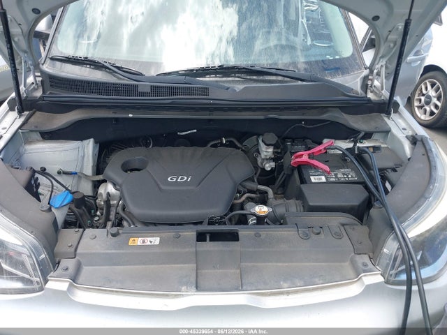 KIA Soul 2016 KNDJN2A22G7858556 Image 10