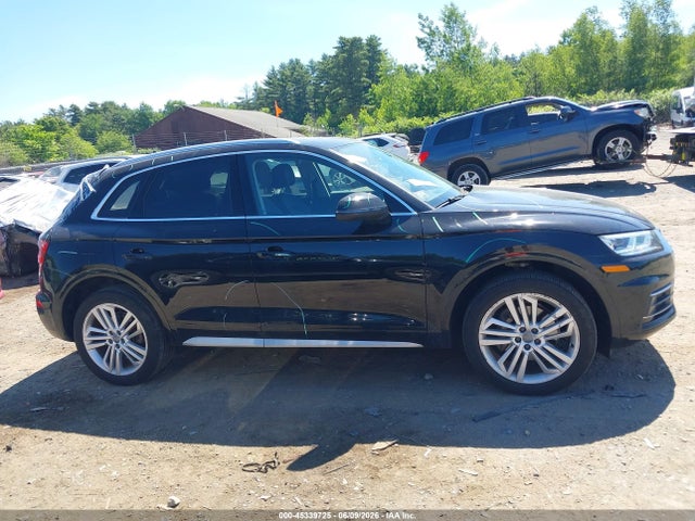 45339725 :رقم المزاد ، WA1BNAFY7J2146893 vin ، 2018 Audi Q5 2.0t Premium/2.0t Tech Premium مزاد بيع