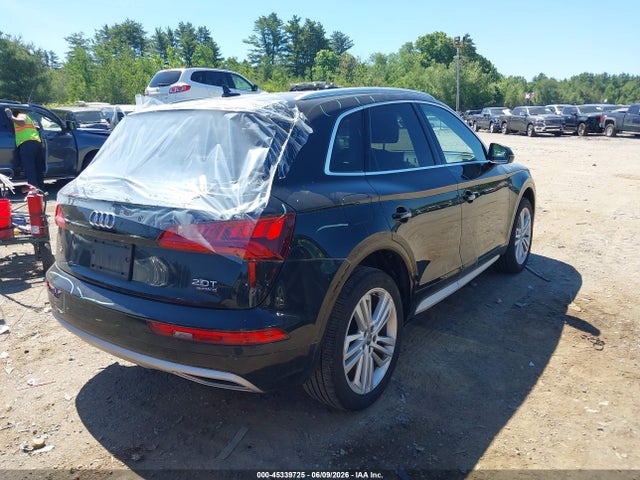 45339725 :رقم المزاد ، WA1BNAFY7J2146893 vin ، 2018 Audi Q5 2.0t Premium/2.0t Tech Premium مزاد بيع