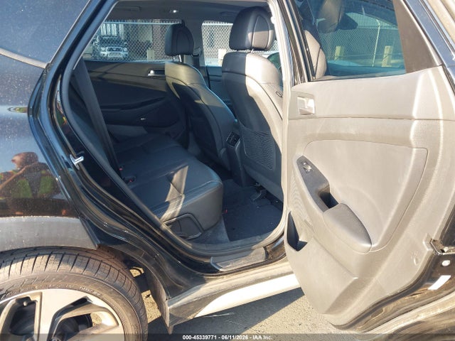 2017 Hyundai Tucson Limited მანქანა იყიდება აუქციონზე, vin: KM8J3CA21HU598628, აუქციონის ნომერი: 45339771