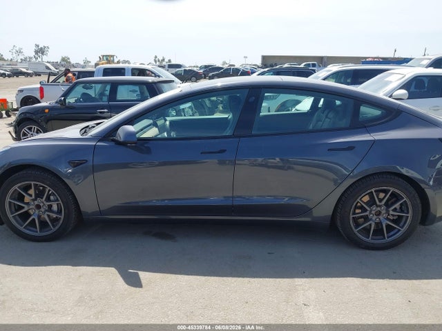 2021 Tesla Model 3 მანქანა იყიდება აუქციონზე, vin: 5YJ3E1EA2MF939325, აუქციონის ნომერი: 45339784