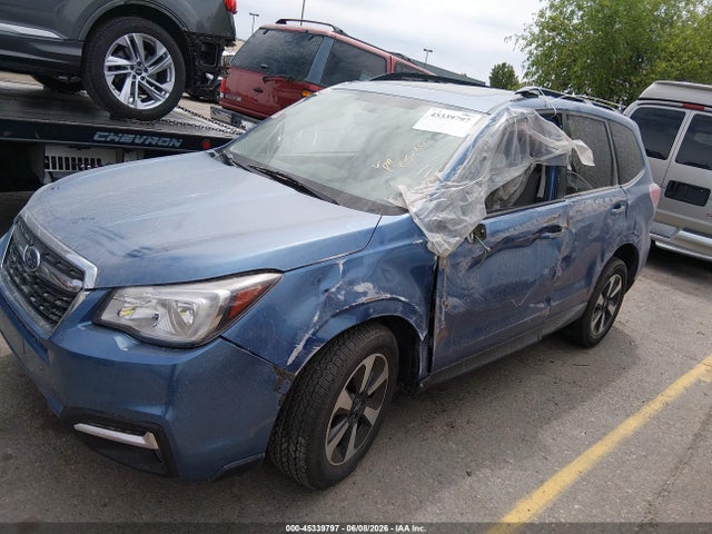JF2SJAGC4JH566811 Subaru Forester 2.5i Premium