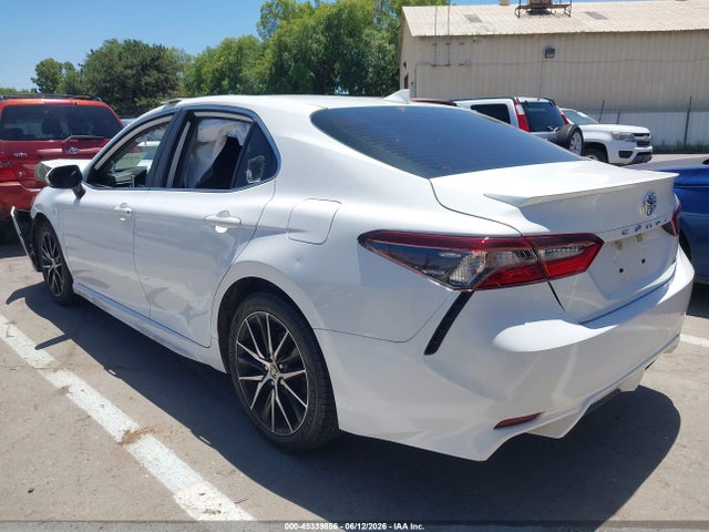 Toyota CAMRY SE 2022 4T1G11AK0NU664781 Image 3