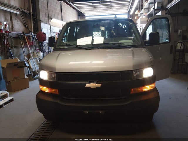 Chevrolet Express 3500 Work Van 2018 1GCZGHFP8J1341924 Image 14