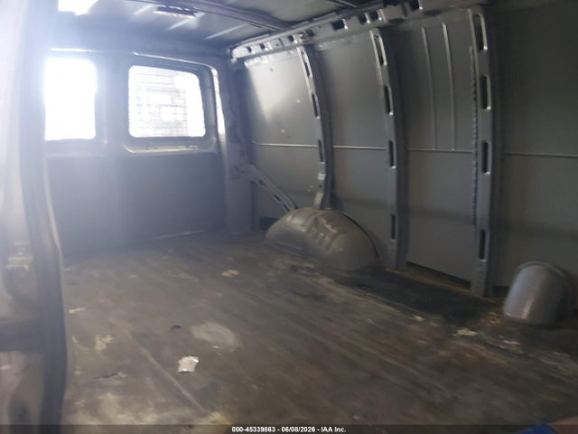 Chevrolet Express 3500 Work Van 2018 1GCZGHFP8J1341924 Image 8