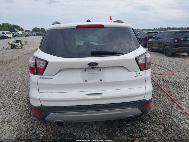 45339902 :رقم المزاد ، 1FMCU0GD6JUA75978 vin ، 2018 Ford Escape Se مزاد بيع