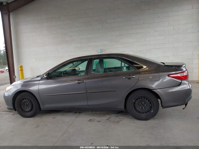Продажа на аукционе авто 2015 Toyota Camry Le, vin: 4T1BF1FK9FU105154, номер лота: 45339925