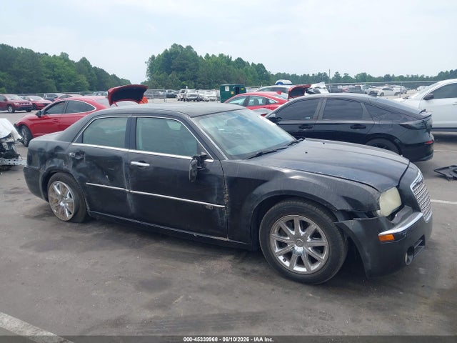 2010 Chrysler 300c Hemi მანქანა იყიდება აუქციონზე, vin: 2C3CA6CT7AH114811, აუქციონის ნომერი: 45339968