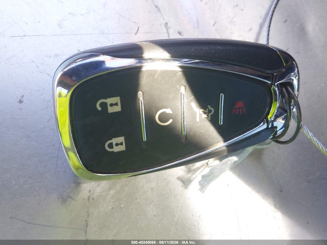 3GNAXSEV7JS588769 Chevrolet EQUINOX LT
