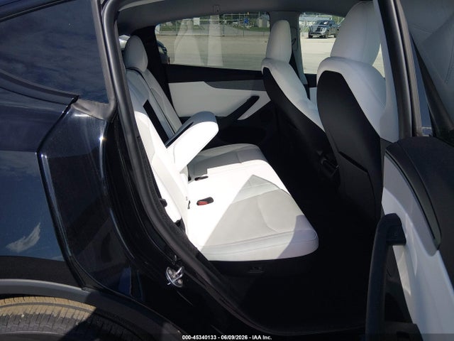 Продажа на аукционе авто 2026 Tesla Model Y All-wheel Drive/long Range Launch Series/premium All-wheel Drive, vin: 7SAYGDEE7TA622045, номер лота: 45340133