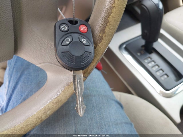 45340275 :رقم المزاد ، 1FMCU03118KC97443 vin ، 2008 Ford Escape Xlt مزاد بيع