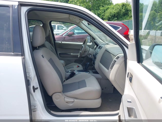 45340275 :رقم المزاد ، 1FMCU03118KC97443 vin ، 2008 Ford Escape Xlt مزاد بيع