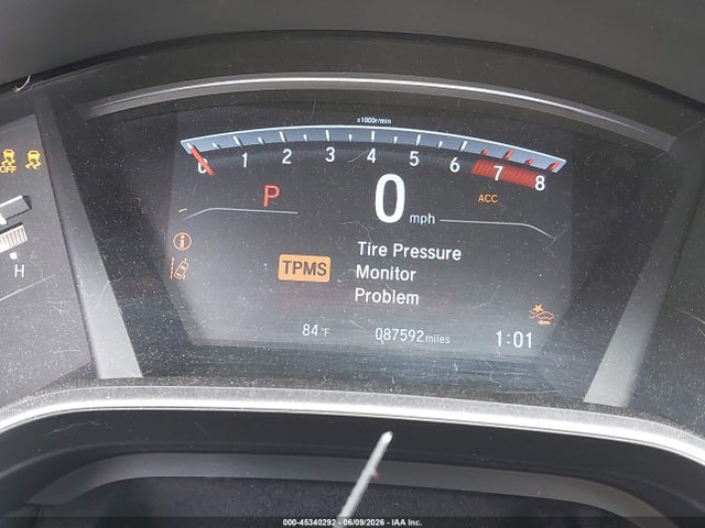 45340292 :رقم المزاد ، 7FARW2H90JE045628 vin ، 2018 Honda Cr-v Touring مزاد بيع
