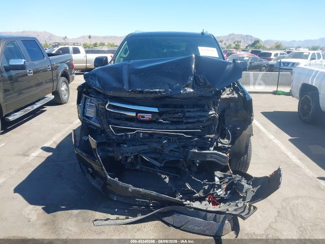 1GKS2GKT5NR177640 GMC Yukon Xl 4wd Slt