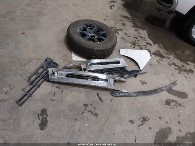 1GCUYDED5KZ248255 Chevrolet Silverado 1500 Lt