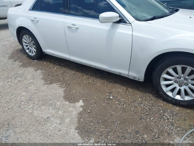 Продажа на аукционе авто 2012 Chrysler 300, vin: 2C3CCAAG4CH312672, номер лота: 45340310