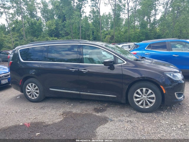 Aukcja sprzedaży 2017 Chrysler Pacifica Touring-l, vin: 2C4RC1BG0HR654691, numer aukcji: 45340374