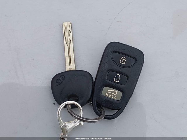 2011 Kia Optima Lx მანქანა იყიდება აუქციონზე, vin: KNAGM4A7XB5061252, აუქციონის ნომერი: 45340379