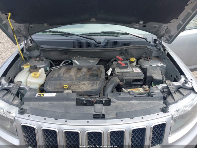 45340380 :رقم المزاد ، 1C4NJDBB4GD670999 vin ، 2016 Jeep Compass Sport مزاد بيع