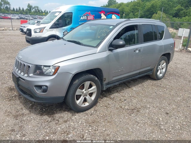 45340380 :رقم المزاد ، 1C4NJDBB4GD670999 vin ، 2016 Jeep Compass Sport مزاد بيع