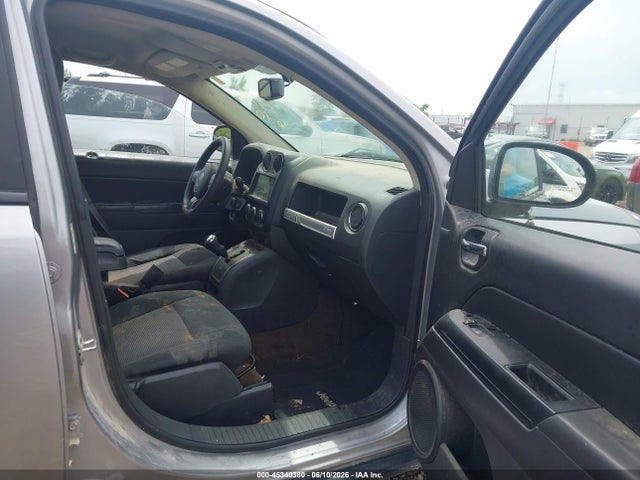 45340380 :رقم المزاد ، 1C4NJDBB4GD670999 vin ، 2016 Jeep Compass Sport مزاد بيع