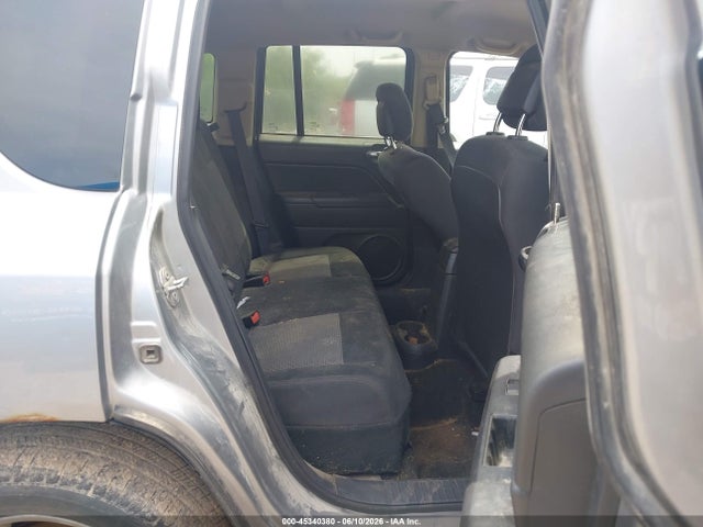 45340380 :رقم المزاد ، 1C4NJDBB4GD670999 vin ، 2016 Jeep Compass Sport مزاد بيع