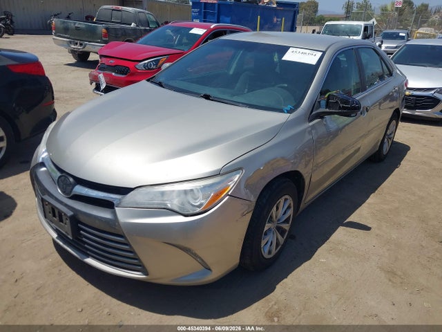 Toyota CAMRY LE 2017 4T1BF1FK9HU752303 Image 2