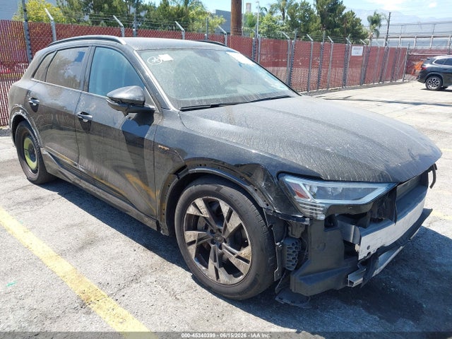 WA1AAAGE5MB028762 Audi E-tron Premium Quattro