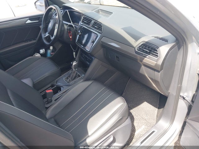 Aukcja sprzedaży 2023 Volkswagen Tiguan 2.0t Se R-line Black, vin: 3VVCB7AX2PM140510, numer aukcji: 45340410
