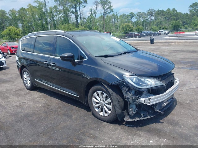 Aukcja sprzedaży 2018 Chrysler Pacifica Touring L Plus, vin: 2C4RC1EG2JR193754, numer aukcji: 45340441