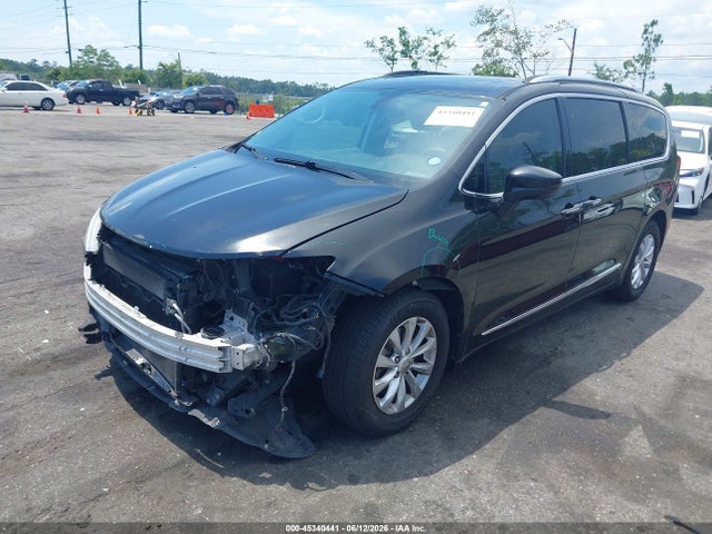 Aukcja sprzedaży 2018 Chrysler Pacifica Touring L Plus, vin: 2C4RC1EG2JR193754, numer aukcji: 45340441
