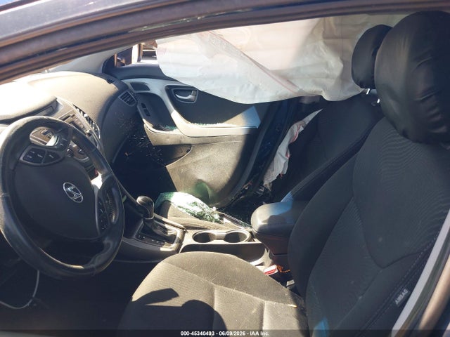 5NPDH4AE6FH548897 Hyundai ELANTRA SE