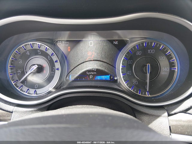 Продаж на аукціоні авто 2015 Chrysler 300 Limited, vin: 2C3CCAAG5FH766417, номер лоту: 45340547
