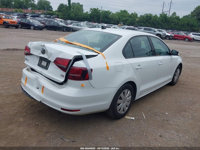 3VW167AJ7GM379456 Volkswagen Jetta 1.4t S