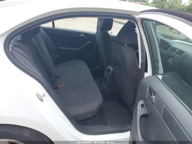 3VW167AJ7GM379456 Volkswagen Jetta 1.4t S