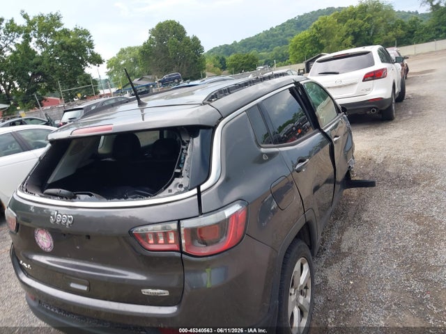 Jeep Compass Latitude 4x4 2018 3C4NJDBB4JT201414 Image 14