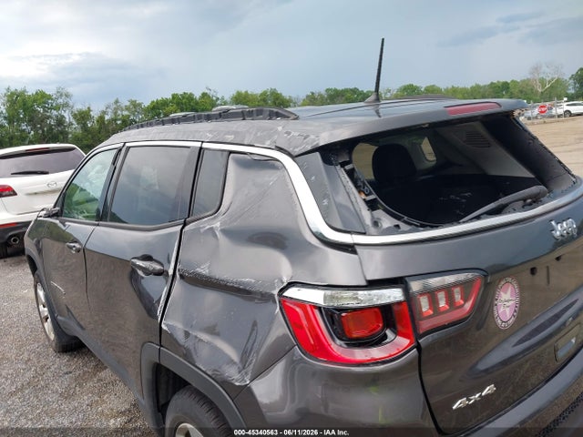 Jeep Compass Latitude 4x4 2018 3C4NJDBB4JT201414 Image 15