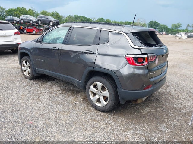 Jeep Compass Latitude 4x4 2018 3C4NJDBB4JT201414 Image 3