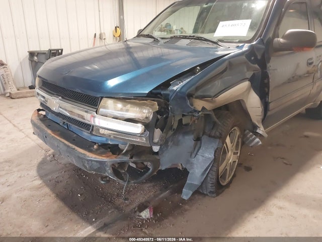 45340572 :رقم المزاد ، 1GNDT13S252384667 vin ، 2005 Chevrolet Trailblazer Lt مزاد بيع