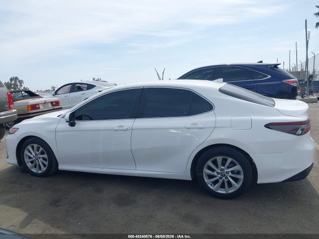 Toyota CAMRY LE 2022 4T1C11AK6NU498751 Image 14