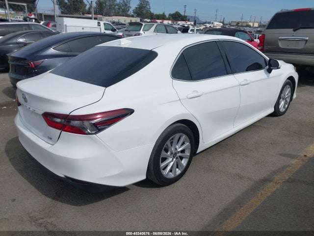 Toyota CAMRY LE 2022 4T1C11AK6NU498751 Image 4