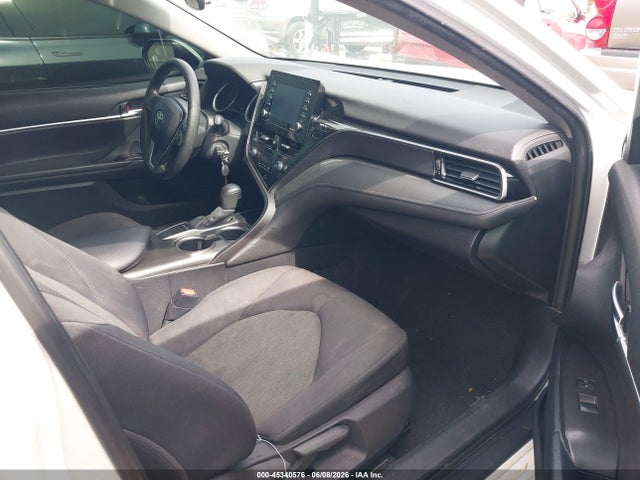Toyota CAMRY LE 2022 4T1C11AK6NU498751 Image 5