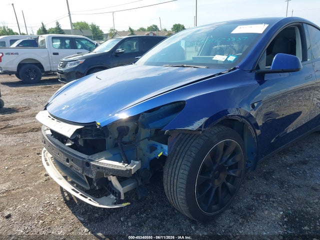 2021 Tesla Model Y Long Range Dual Motor All-wheel Drive მანქანა იყიდება აუქციონზე, vin: 5YJYGDEE8MF265301, აუქციონის ნომერი: 45340580