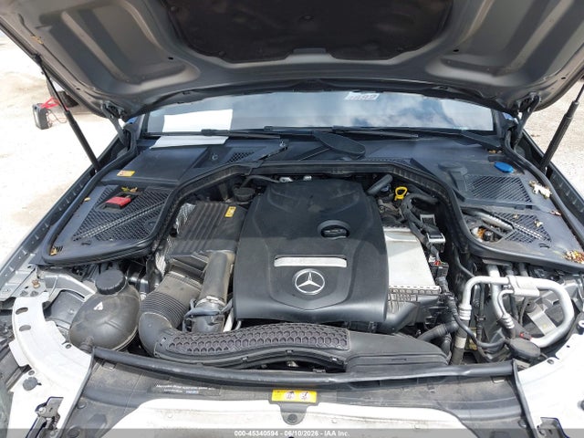 45340594 :رقم المزاد ، 55SWF4JB3FU069693 vin ، 2015 Mercedes-benz C 300 مزاد بيع