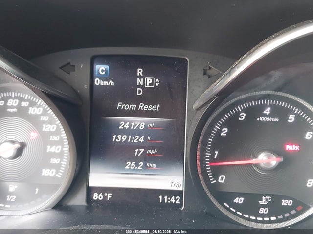 45340594 :رقم المزاد ، 55SWF4JB3FU069693 vin ، 2015 Mercedes-benz C 300 مزاد بيع