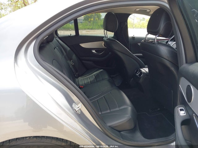 45340594 :رقم المزاد ، 55SWF4JB3FU069693 vin ، 2015 Mercedes-benz C 300 مزاد بيع