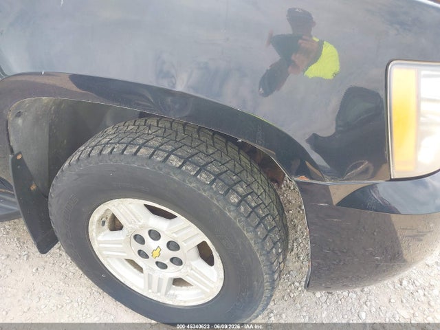 2007 Chevrolet Suburban 1500 Ls მანქანა იყიდება აუქციონზე, vin: 1GNFK16387J201667, აუქციონის ნომერი: 45340623